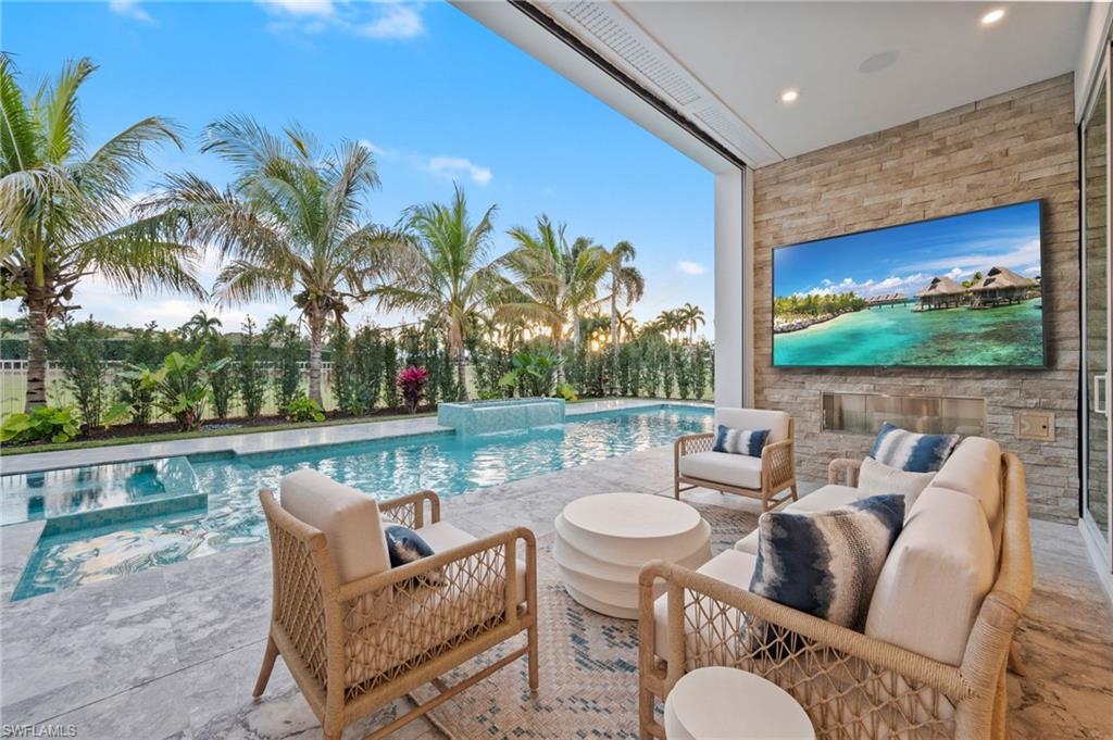 MOORINGS - Residential