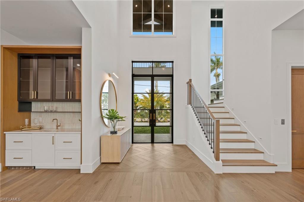 MOORINGS - Residential