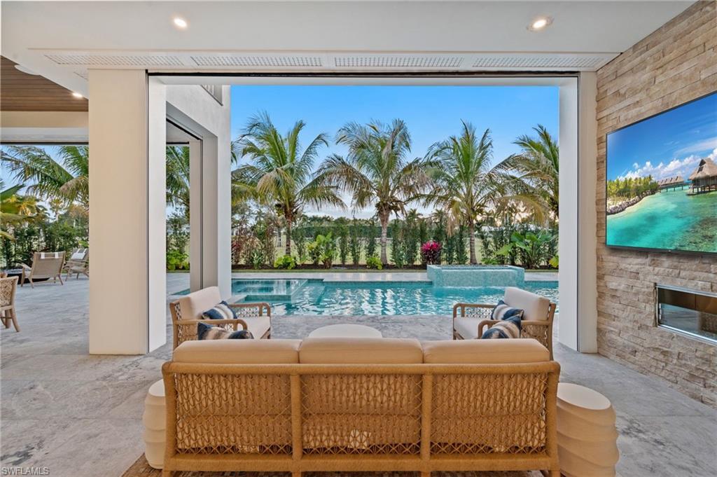 MOORINGS - Residential