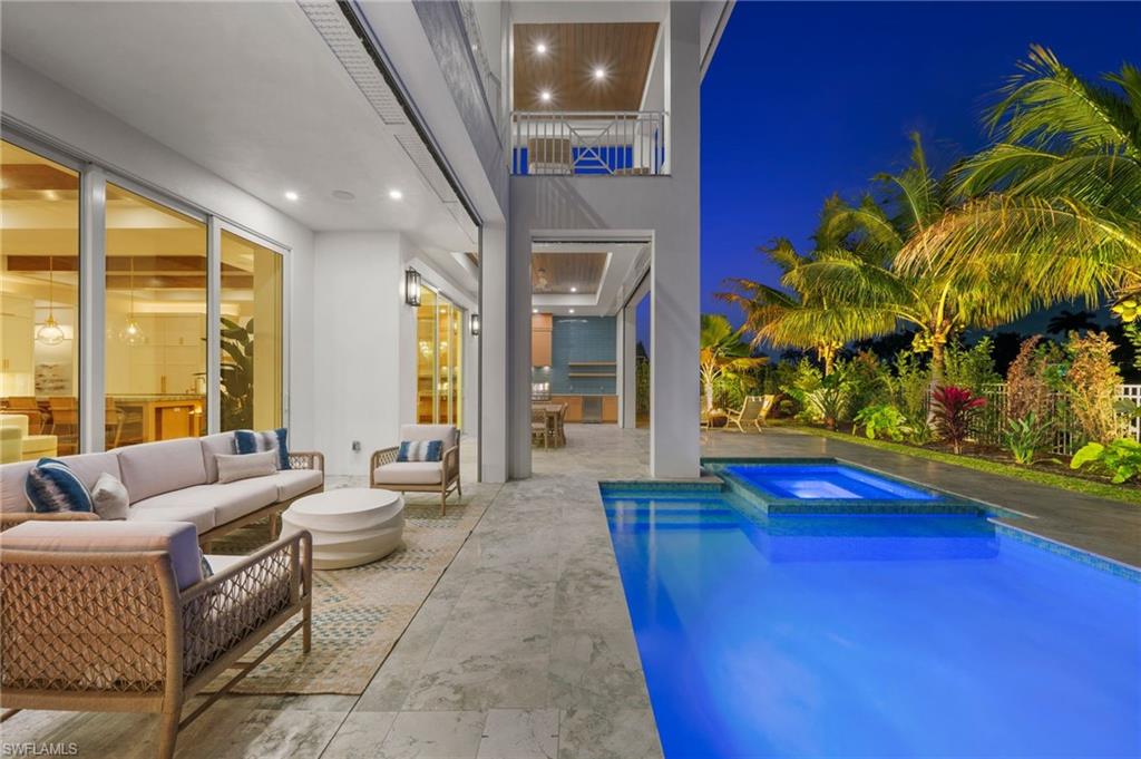 MOORINGS - Residential