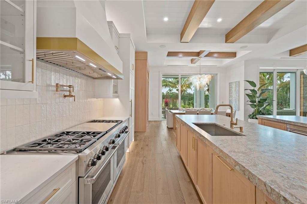 MOORINGS - Residential