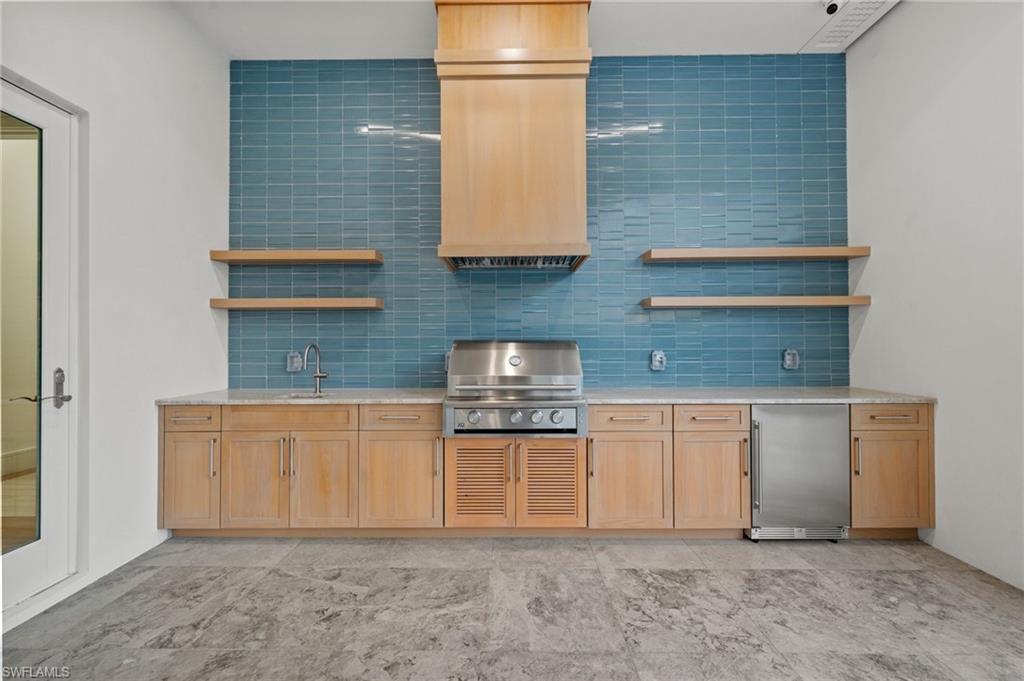 MOORINGS - Residential