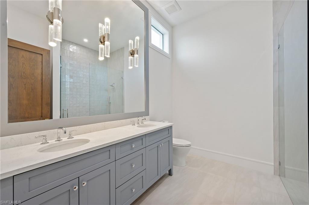 MOORINGS - Residential