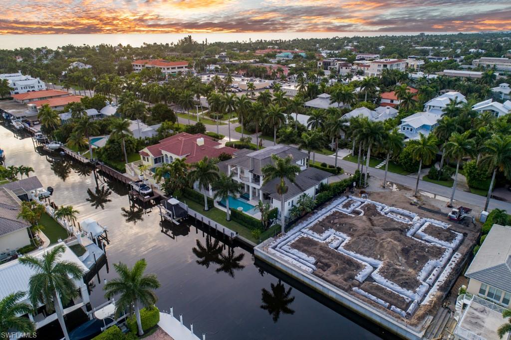 AQUALANE SHORES - Residential