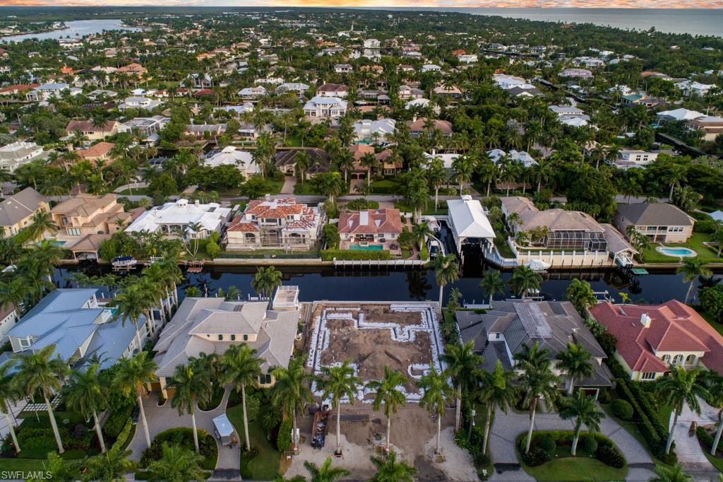 AQUALANE SHORES - Residential