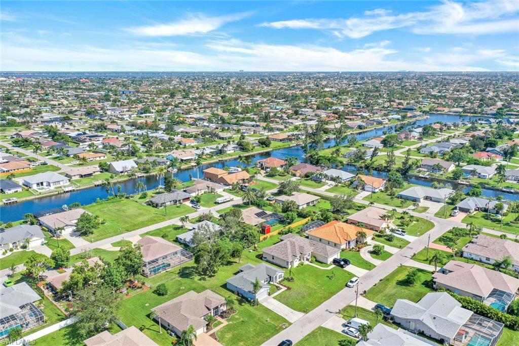 CAPE CORAL - Residential