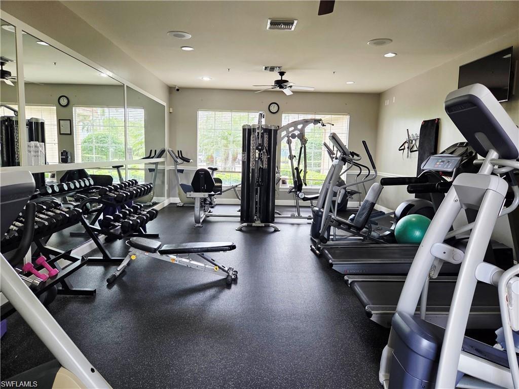 HUNTINGTON LAKES - Residential Lease