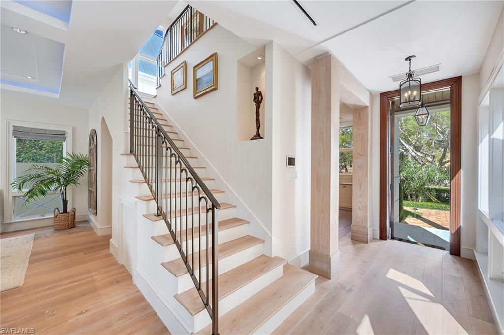 OLDE NAPLES - Residential