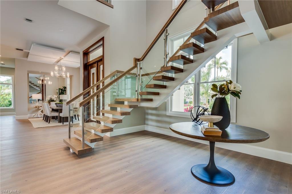 MOORINGS - Residential