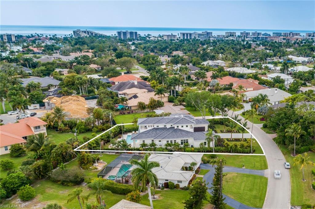 MOORINGS - Residential