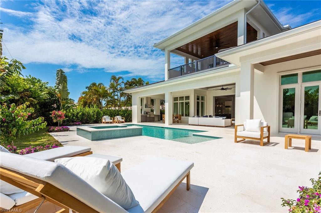 MOORINGS - Residential