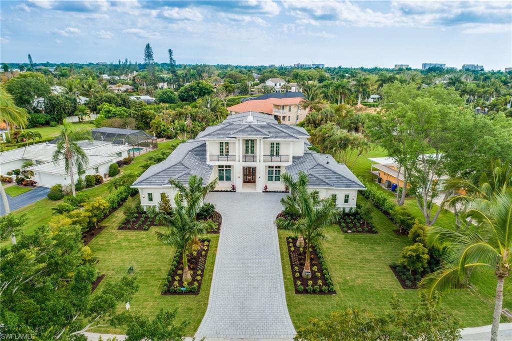 MOORINGS - Residential