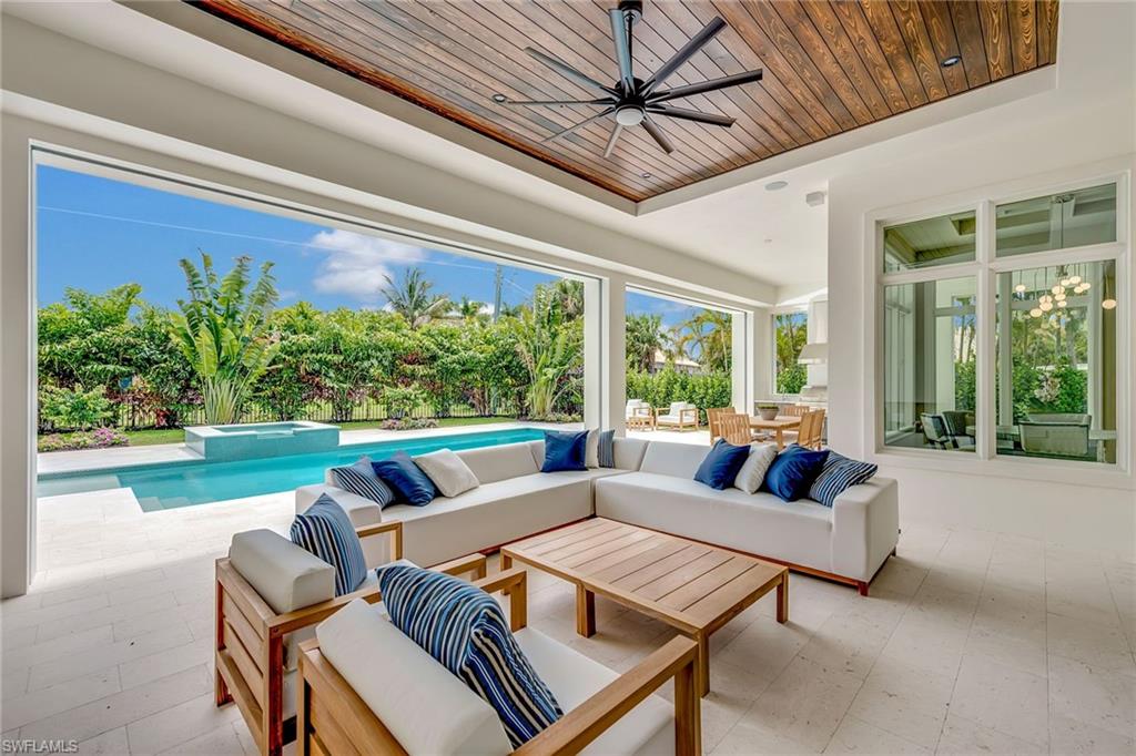 MOORINGS - Residential