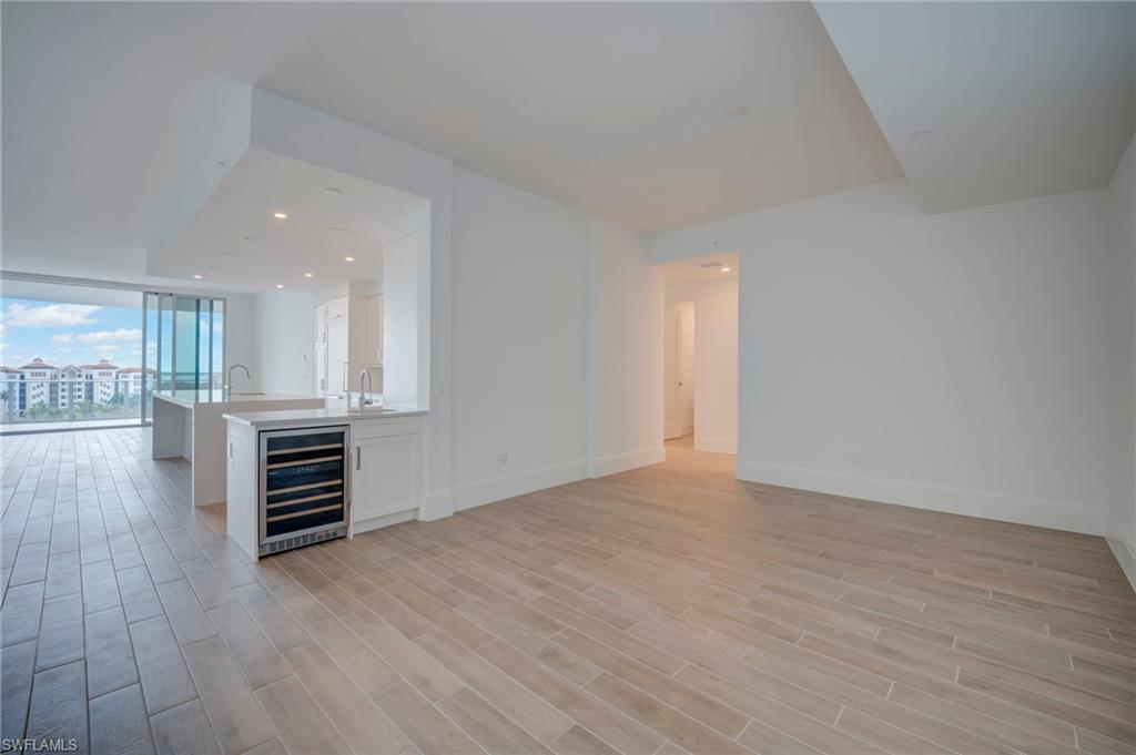 INFINITY AT THE COLONY - Residential