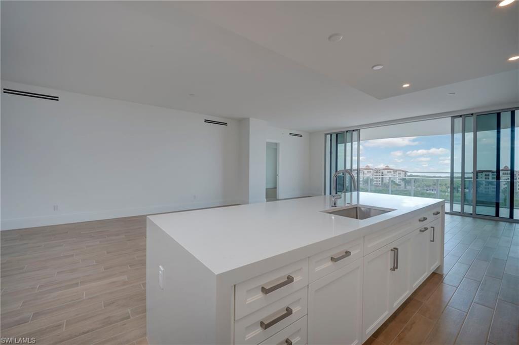 INFINITY AT THE COLONY - Residential