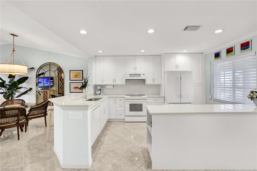 VILLAGES AT EMERALD LAKES - Residential