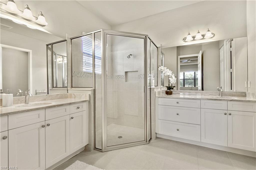 MARINA BAY - Residential