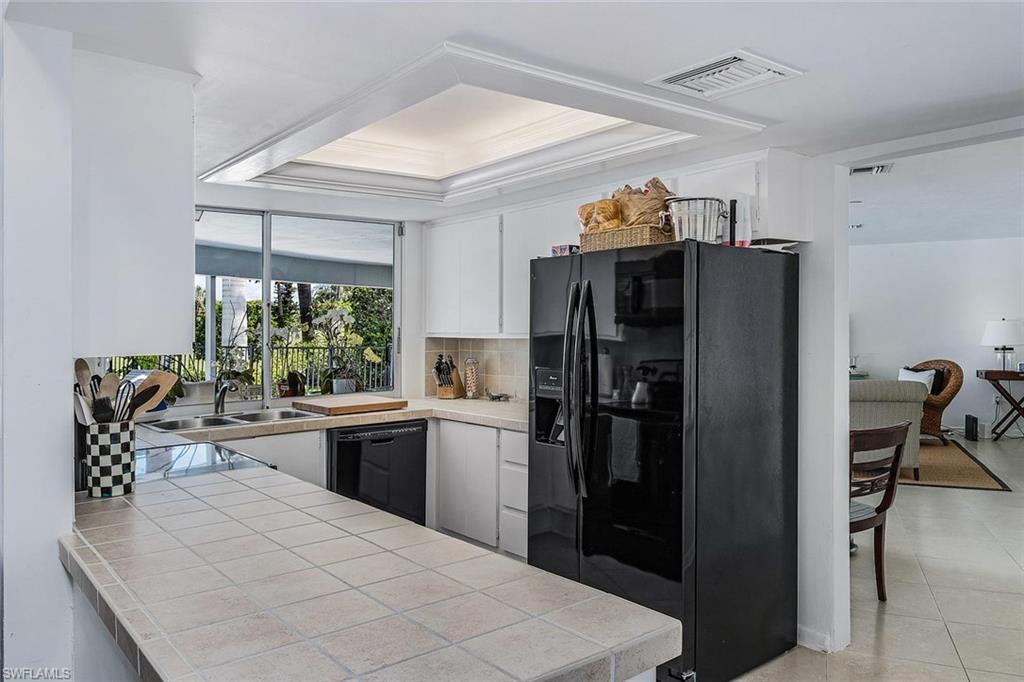 MOORINGS - Residential