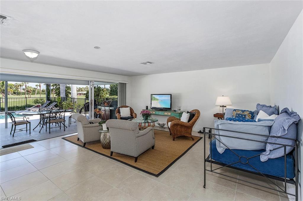 MOORINGS - Residential