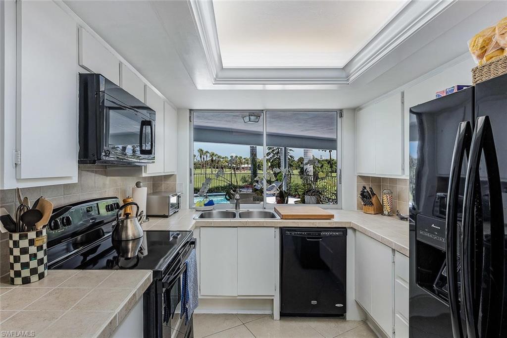 MOORINGS - Residential