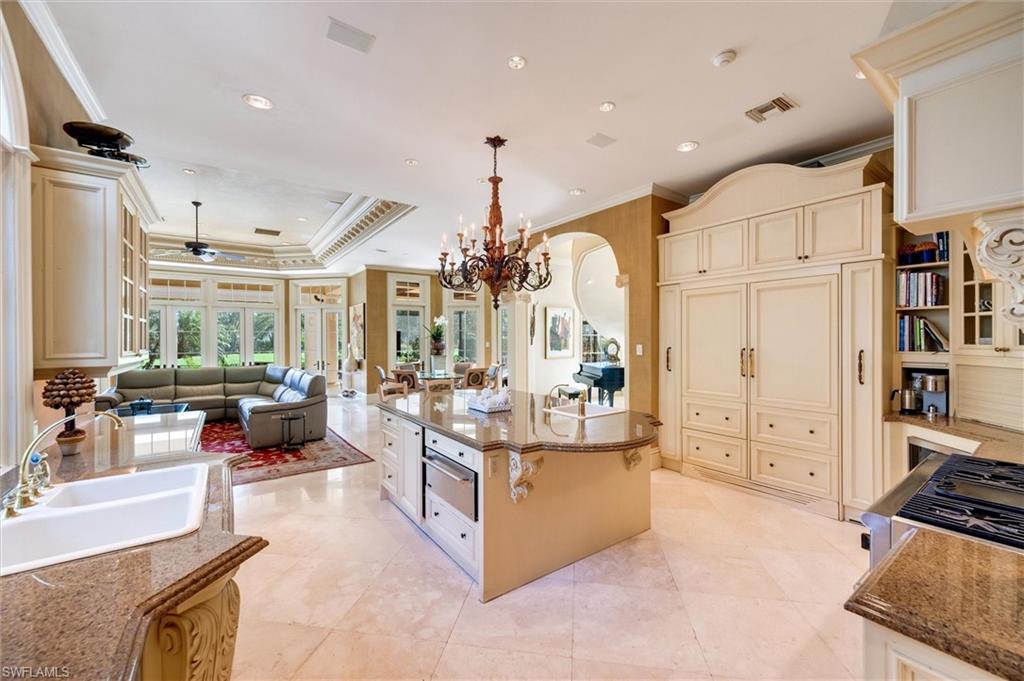 ESTATES AT BAY COLONY GOLF CLUB - Residential