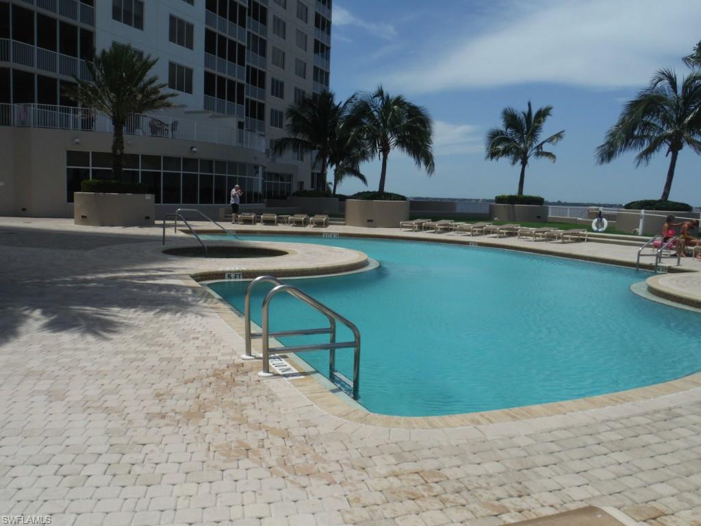 HIGH POINT PLACE - Residential