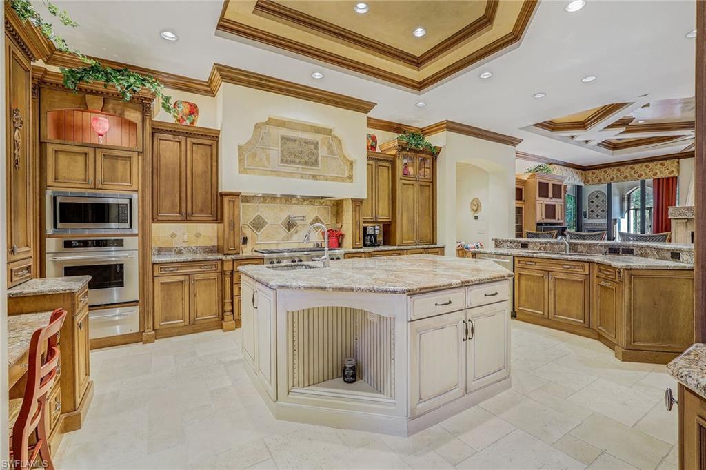 MOORINGS - Residential