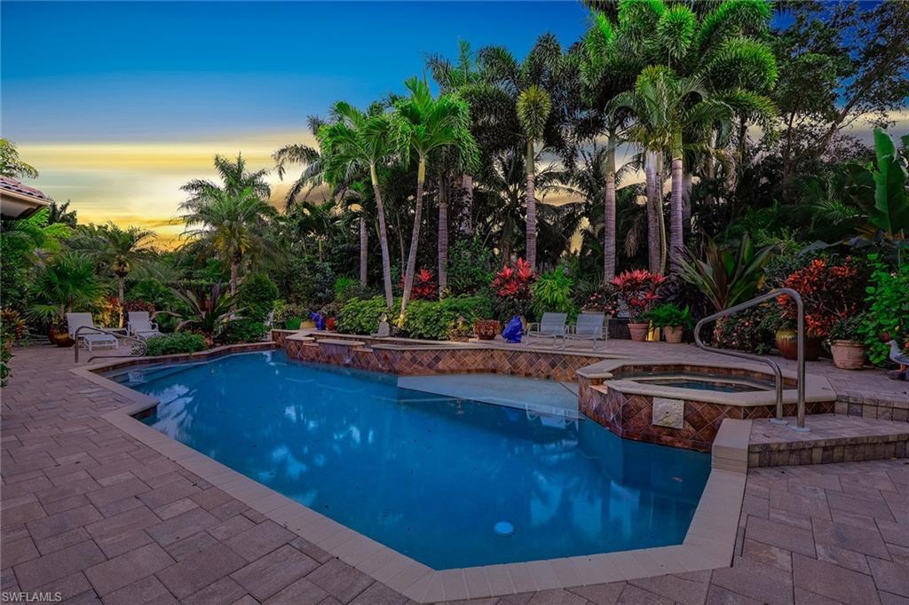 MOORINGS - Residential