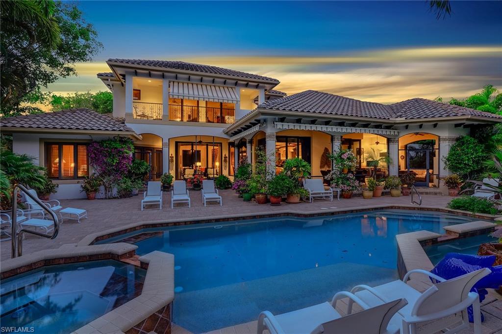 MOORINGS - Residential