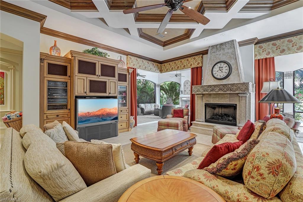 MOORINGS - Residential