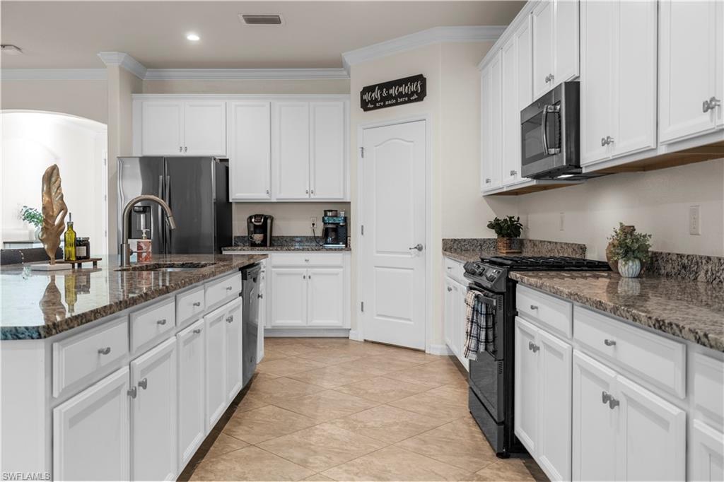 TRAILS EDGE - Residential