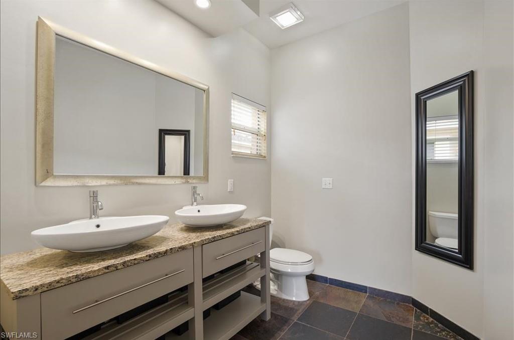 MAPLEWOOD - Residential