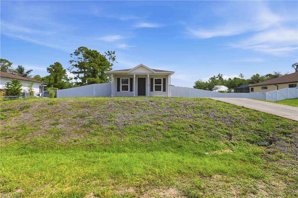 LEHIGH ACRES - Residential