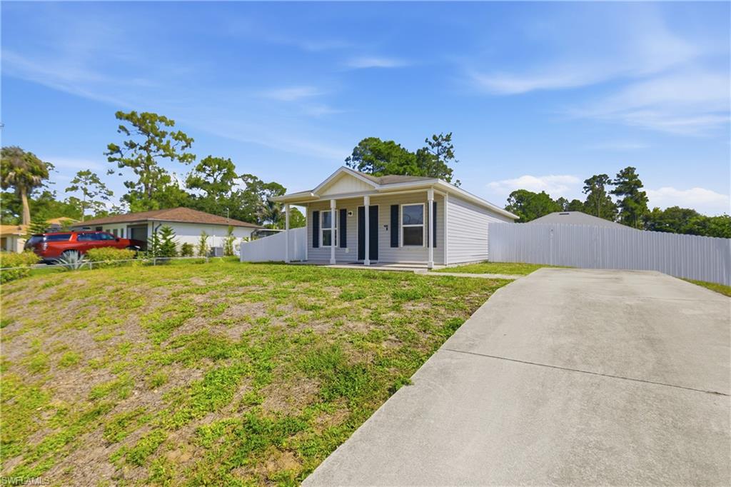 LEHIGH ACRES - Residential