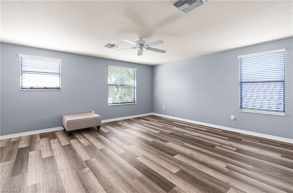 REFLECTION ISLES - Residential