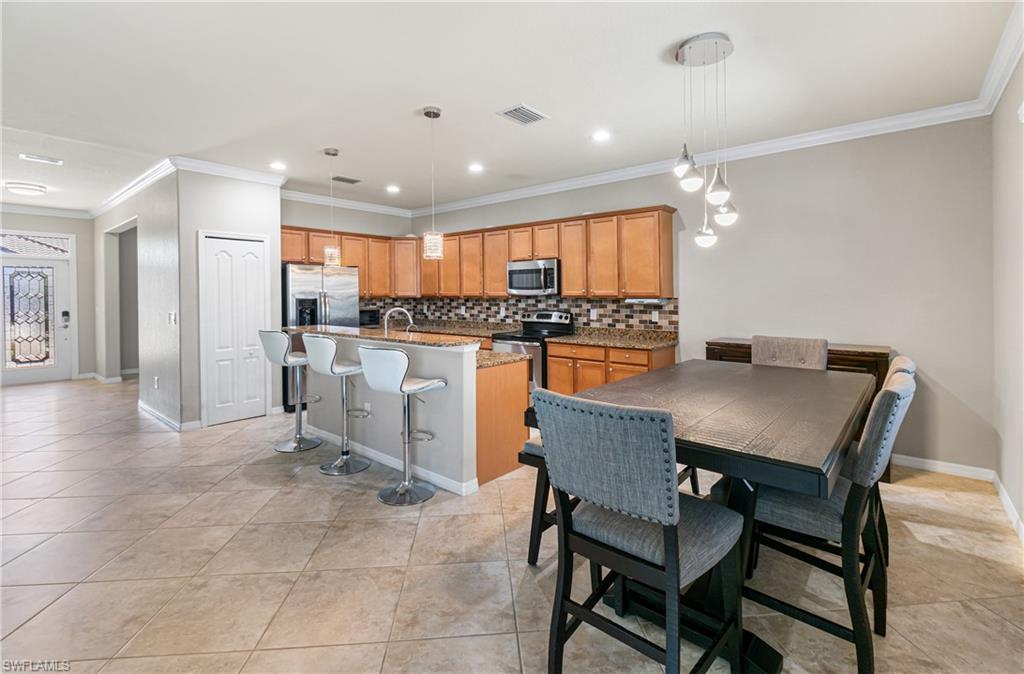 REFLECTION ISLES - Residential