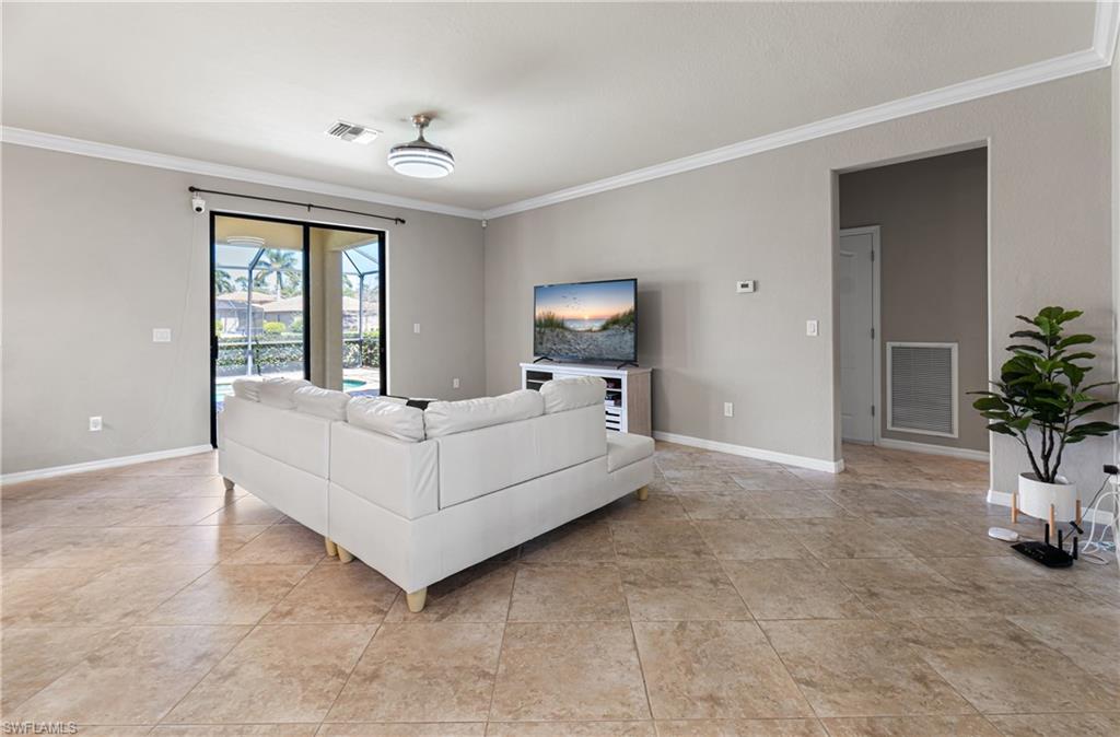 REFLECTION ISLES - Residential