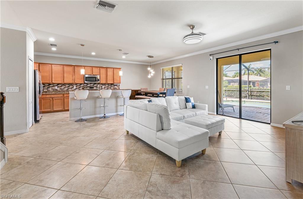 REFLECTION ISLES - Residential