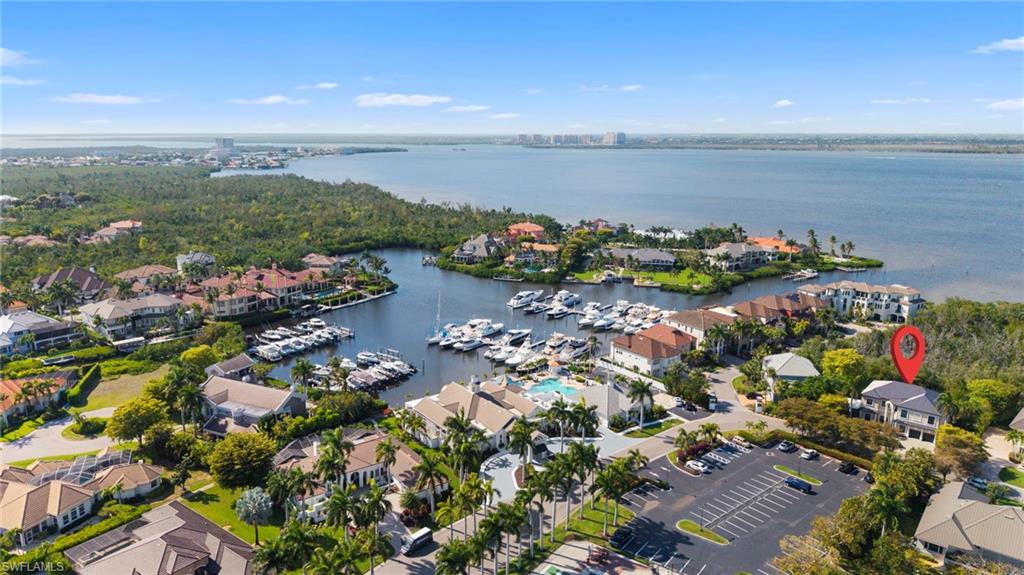 ST. CHARLES HARBOUR - Residential