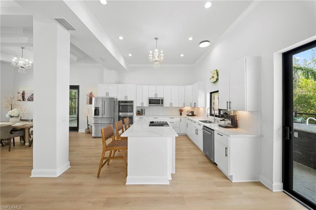 ST. CHARLES HARBOUR - Residential