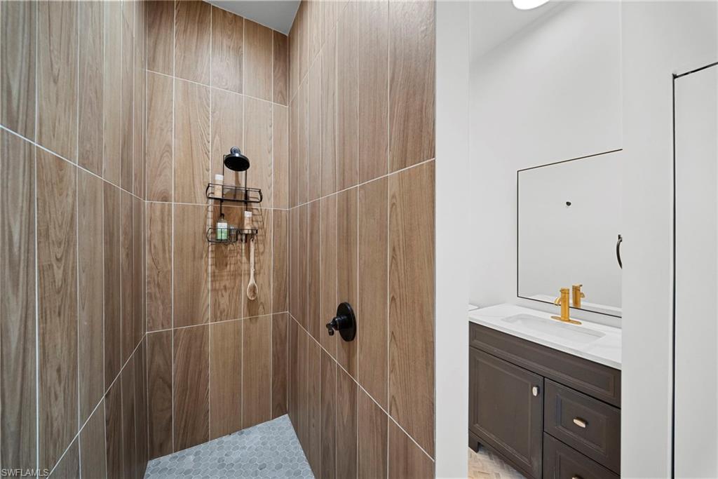 ST. CHARLES HARBOUR - Residential