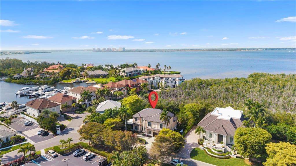 ST. CHARLES HARBOUR - Residential