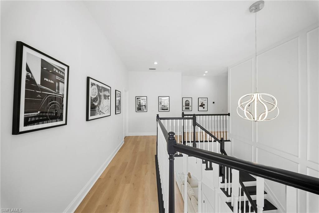 ST. CHARLES HARBOUR - Residential