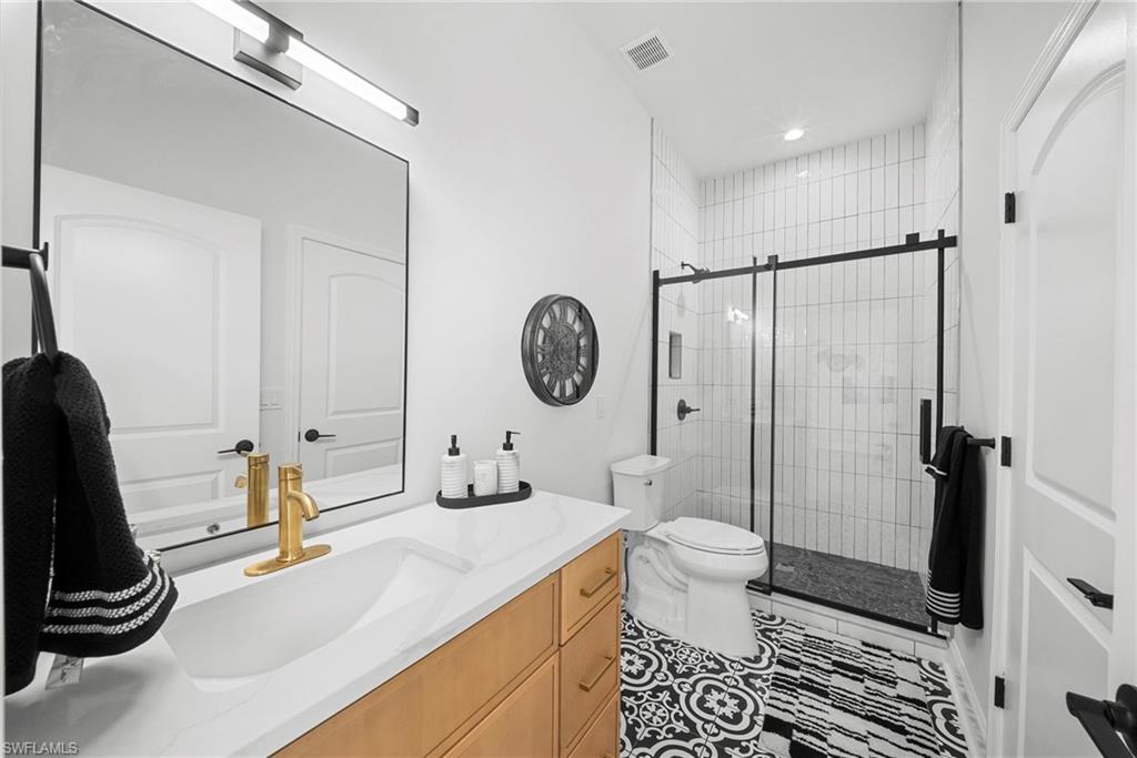 ST. CHARLES HARBOUR - Residential