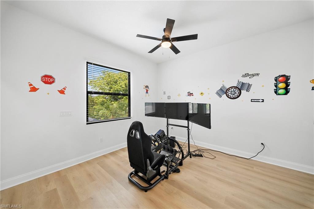 ST. CHARLES HARBOUR - Residential