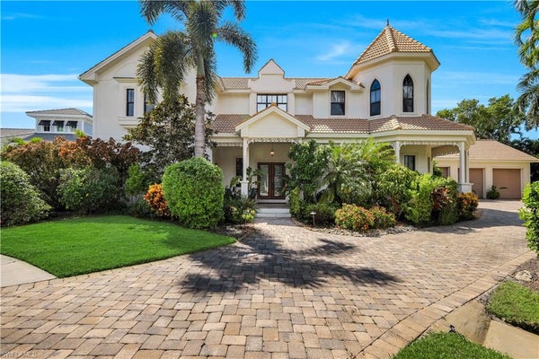 1455 HEMINGWAY PL, NAPLES, FL 34103 - Image bbb6f335b41ec3daa8587fa9b8d0a769/230425946