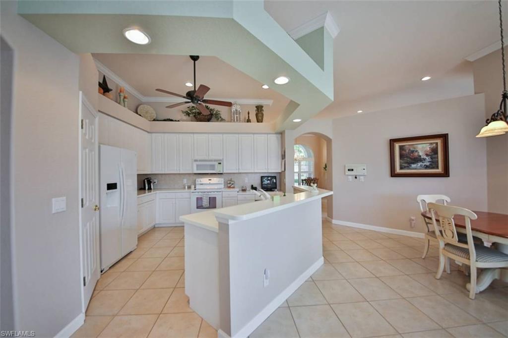 REFLECTION LAKES - Residential