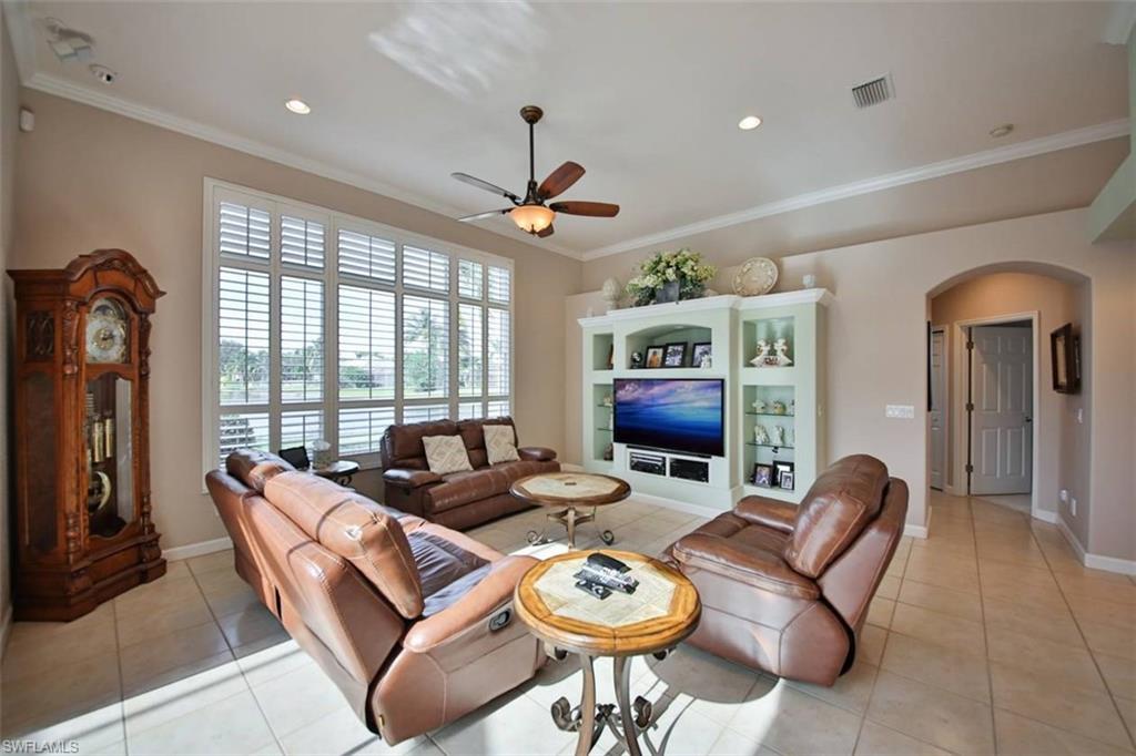 REFLECTION LAKES - Residential