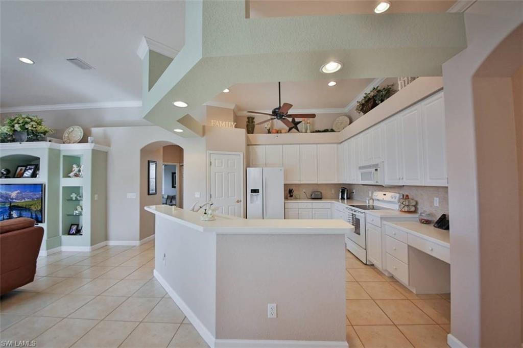 REFLECTION LAKES - Residential