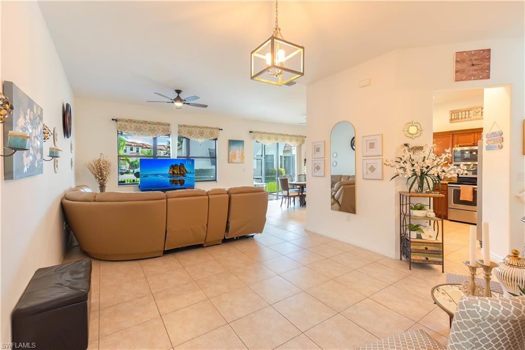 COQUINA AT MAPLE RIDGE - Residential Lease